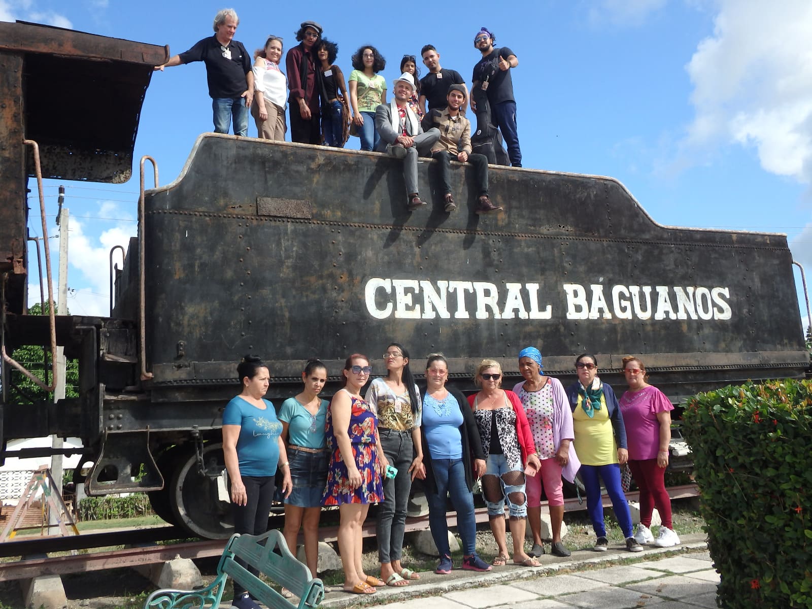 Del Verso y de la Miel”: 25 años sembrando arte y literatura en la comunidad